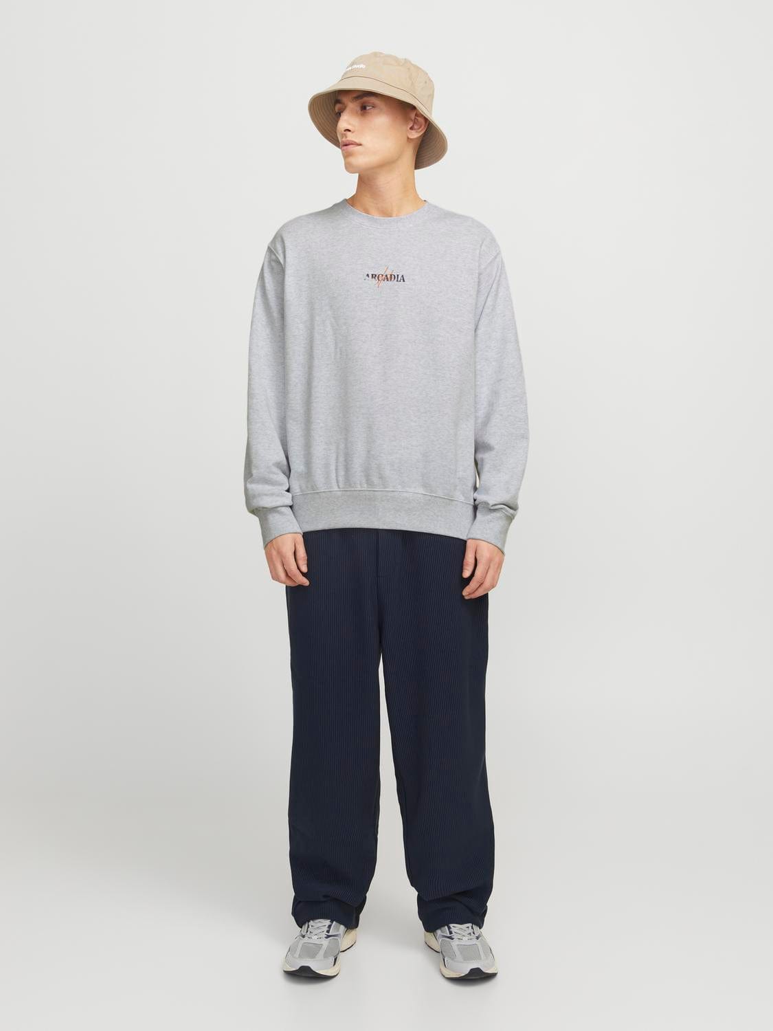 model_shot-front_full